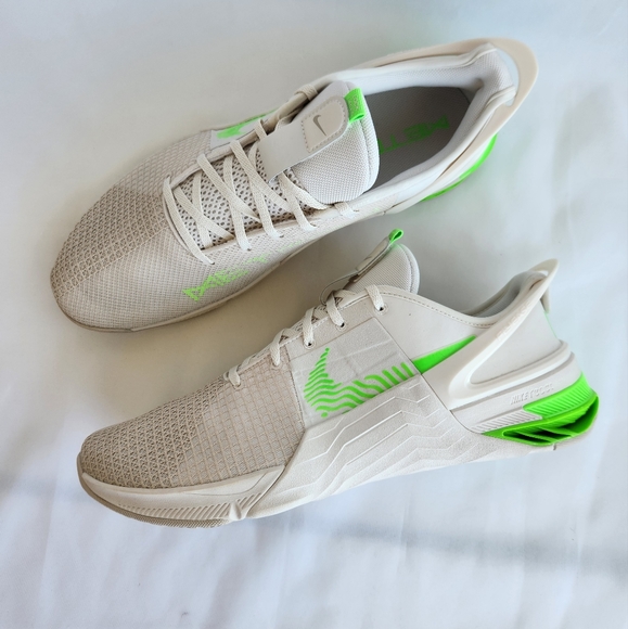 15 MEN\'S NIKE METCON 8 FLYEASE PHANTOM / GREEN DO9388-006 WEIGHTLIFTING main image 8